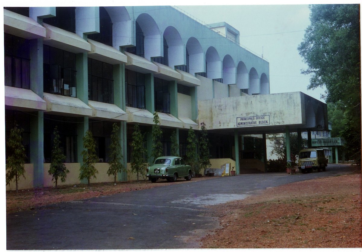 The buildings looked as if they were from a previous era, but the  #MBBS training was as best as it could get in India. Knowledgeable, skilled faculty members fiercely dedicated to teaching & patient care are what makes a medical college great, not necessarily swanky buildings.