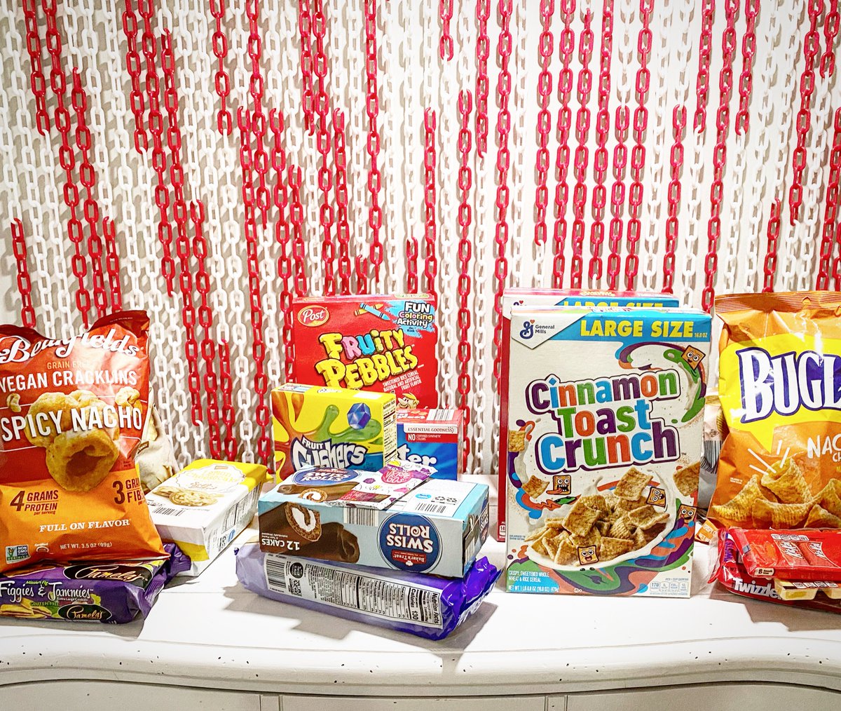 ThisDotMedia's tweet image. Snack Overflow filming for our YouTube show!
What snacks do you like to eat while coding?
Head on over to youtube.com/thisdotmedia and smash that subscribe button!
#snackoverflow #thisdotmedia #100daysofcode #devdiscuss