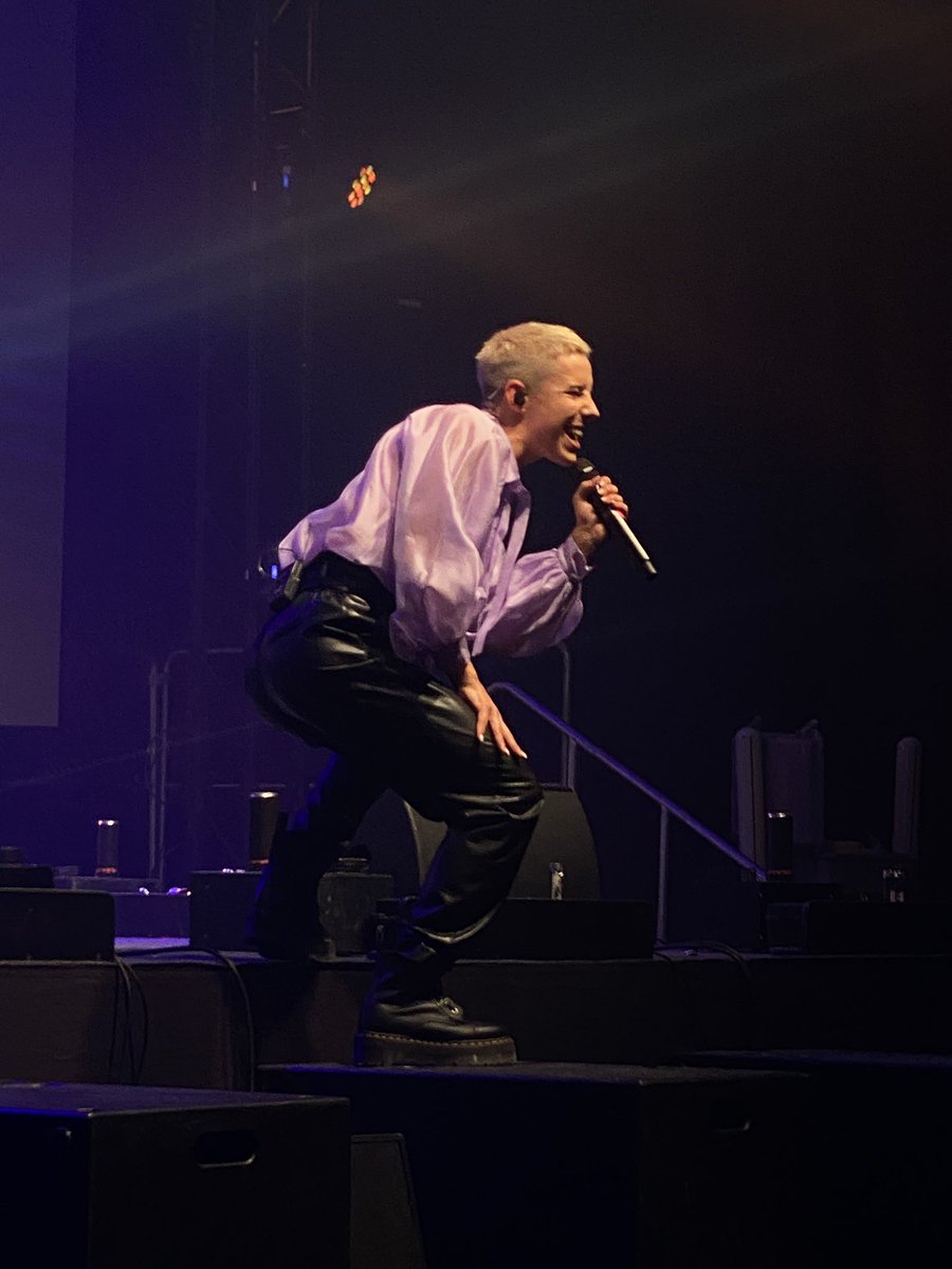 sami1laine's tweet photo. Olipa huikea @helsinkipride konsertti! ”Eikö sua hävetä Päivi”, lauloi Tuure Boelius 🥰. Aivan huippufiilis ja meno katossa!
#helsinkipride2020 #imwithpride https://t.co/qHcOeG7f7R