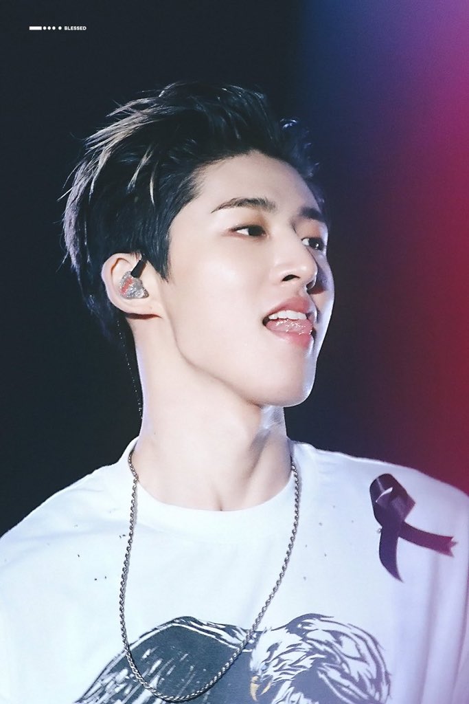 ladyrihtn's tweet photo. 🤍🖤
~ #UniquelyHanbin @ikon_shxxbi ~
~ @YG_iKONIC #iKON #아이콘 ~ https://t.co/yZOTbhVxF8