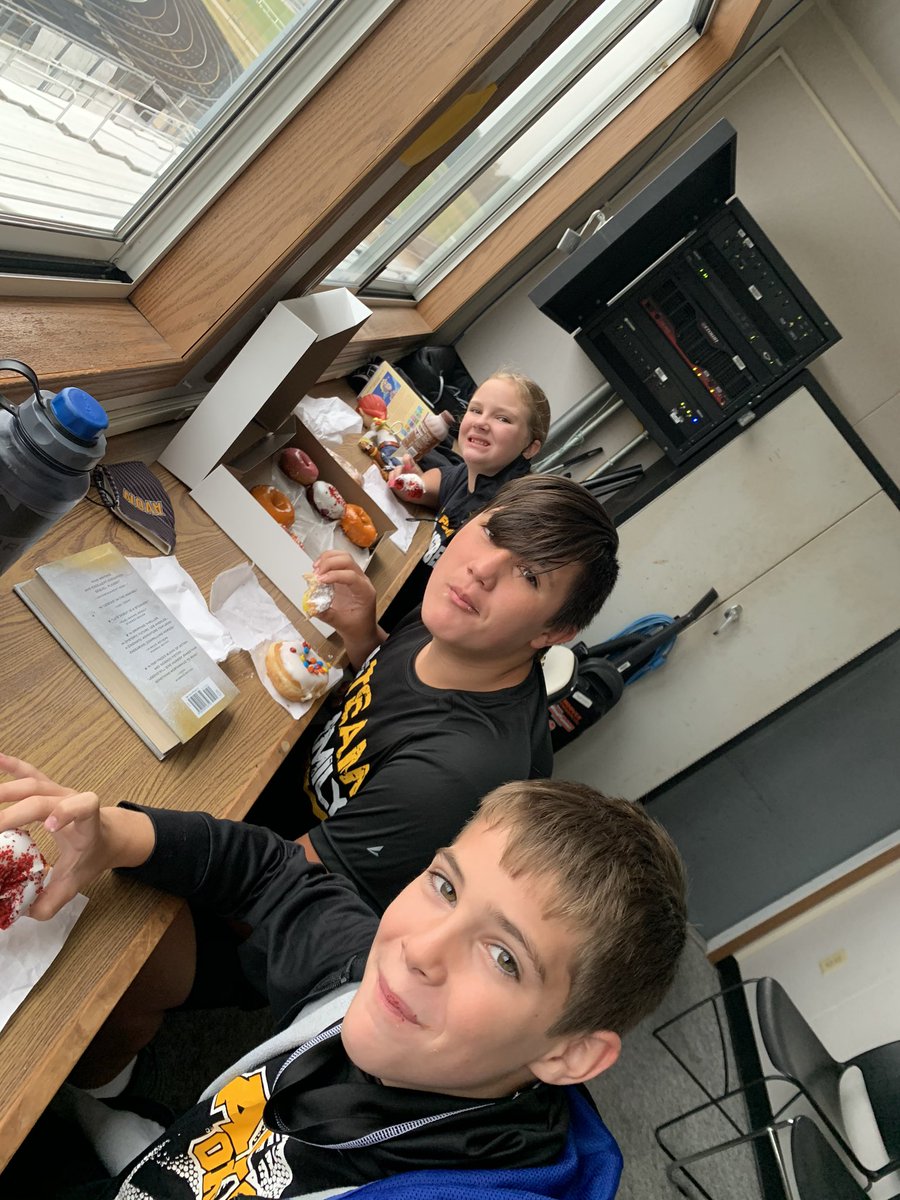 AHult101's tweet photo. Donuts and football! This is my Saturday crew!!! #footballfamily #coachswife #runningtheclock π€ππ lets go Orioles!!! https://t.co/EC46F5mgx0