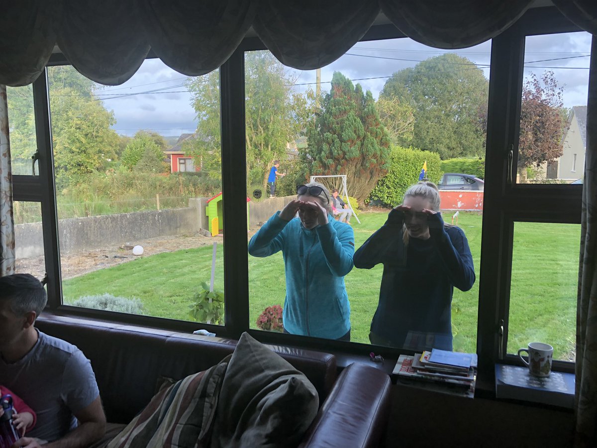 A point in it, the sisters have left the building <a href="/SMBGAA/">Sixmilebridge GAA</a> #clareshc