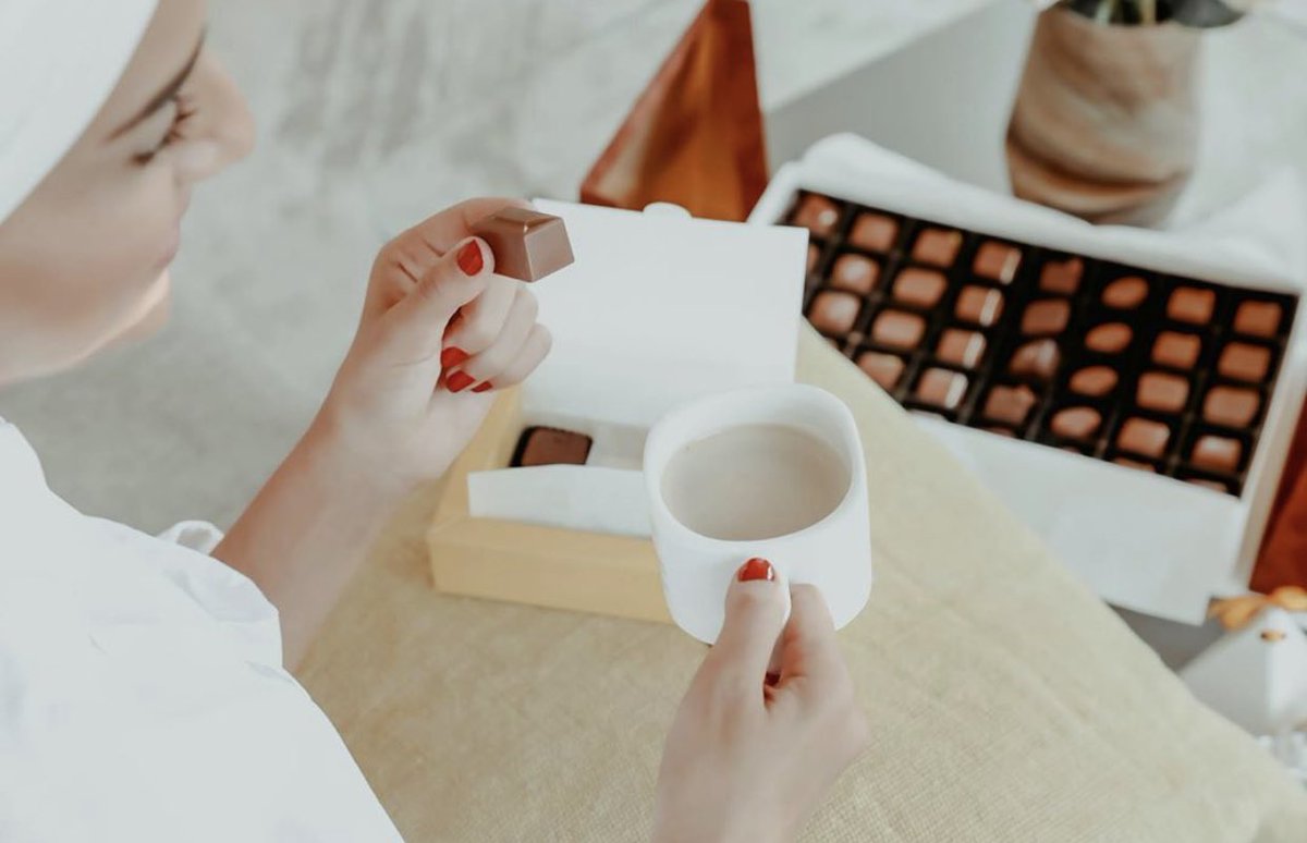 Caline_Factory's tweet photo. Keep calm,
eat chocolate & drink cofee☕️🍫
#Caline_Factory https://t.co/oCnzzbAVuW
