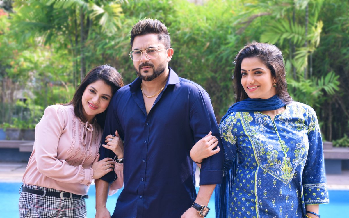imkrishhazra's tweet photo. দেখুন #WTP #HaranoPrapti 13th September,রবিবার 3 PM
@ZeeBanglaTv @greentouchent @Rajachanda @myslf_soham @Paayel_12353 @tnusreec #Ayoshi #Uday #WTPHaranoPrapti https://t.co/tNPrlcUyyd