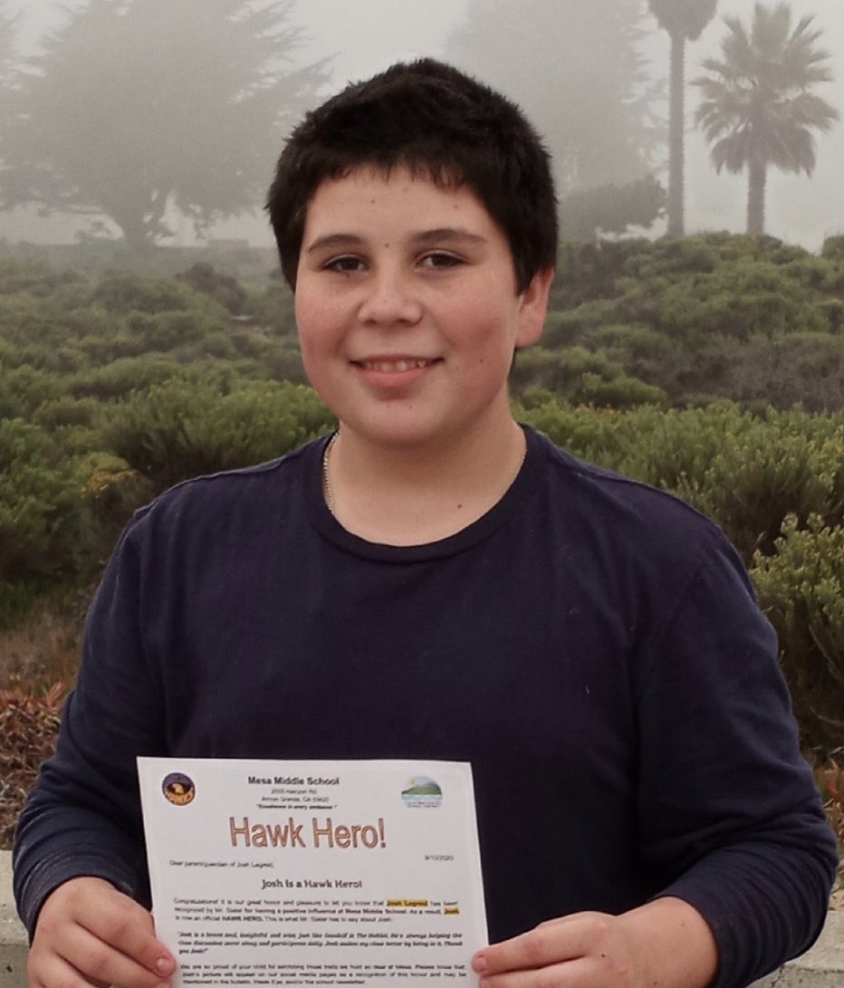 hawks_of_mesa's tweet photo. More Hawk Heroes! These three are being recognized for being so great to have in class. They show their face on camera, actively participate, smile in the face of adversity, and all have impressed their teachers. Thanks teachers for recognizing these Hawks! #hawkhero #hawkpride https://t.co/TEhqH4gygR
