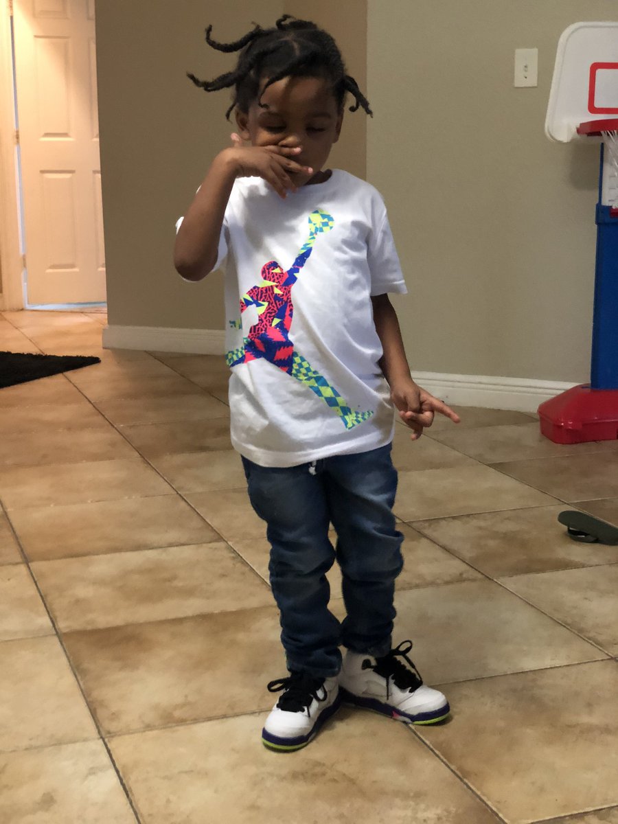 FymLew's tweet image. My lil boy go too hard, that’s why I go so hard 🤞🏽🖤 #RealFather