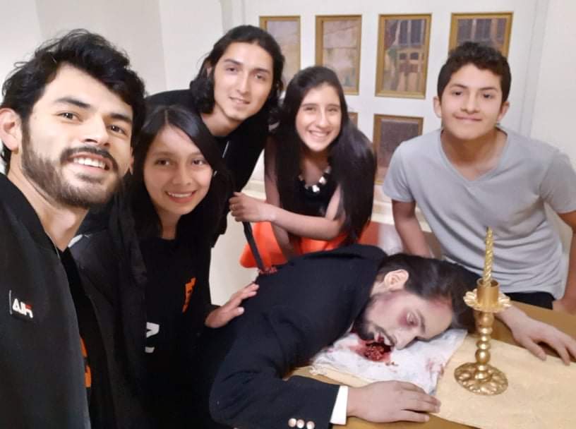 teatroestudioEC's tweet photo. Freddy Guerrero es parte de TELIA como actor y productor y hoy tenemos el gusto de desearle un feliz cumpleaños 🎂 🎉 

Esperamos que sea un día lleno de alegrías para él y su familia. A pesar de la distancia, todos le enviamos nuestros mejores deseos. https://t.co/88Li7z3uA1