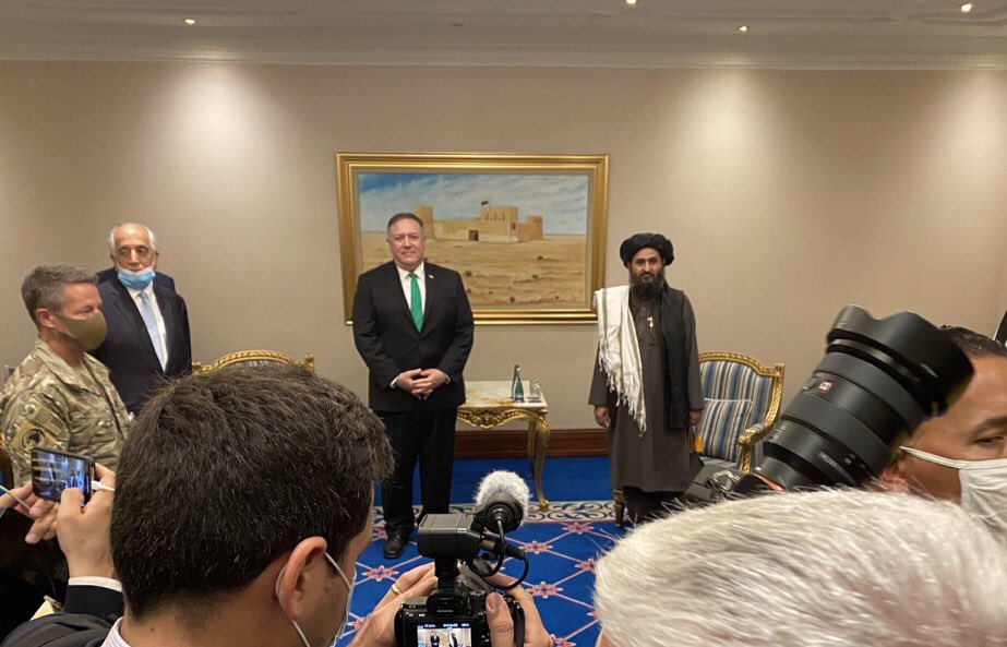fayezalkandary's tweet photo. قال قبل عشرين سنة:
(لقد تَوَعَّدَنا بوش بالهزيمة وَوَعَدَنا ربنا بالنصر..
نحن أمام وَعْدَيْن، فلننظر أيهما أصدق)
رحمك الله https://t.co/vjxzUmfYgK
