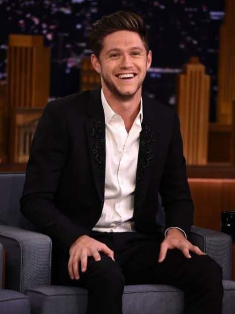 HAPPY BIRTHDAY NIALL HORAN 
Can\t believe your 27 now 
MORE BIRTHDAYS TO COME,STAY SAFE AND NIALLERS LOVE YOU 