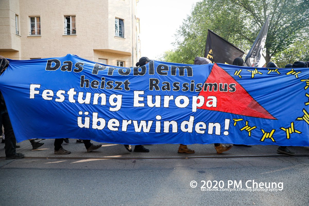 pm_cheung's tweet photo. Rund 800 Menschen demonstrierten am Samstag in #Leipzig gegen die Abschottungspolitik der EU und das autoritäre Regime der Volksrepublik China.
Hier die Bilder:
https://t.co/huX11RWyWo
#StormTheFortress #BreakAllBorders #standwithhongkong #HongKongProtests #hongkong https://t.co/2BuweHDrK7