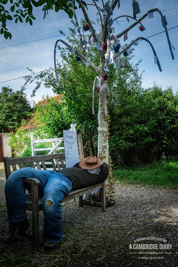 Today was my first visit and I'm so glad I went.There are probably over 100 scarecrows on display so I'm sure I didn't get them all but here are quite a few / ... #haslingfieldscarecrowfestival
