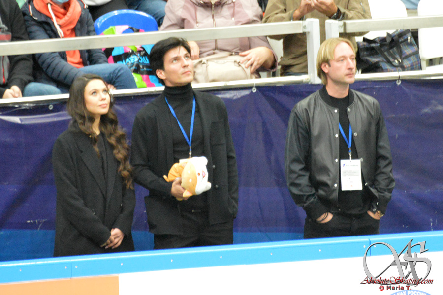 absoluteskating's tweet photo. Russian Test Event. Coaches. https://t.co/ydGpiTUihx