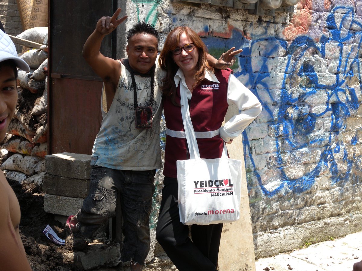 Antes que nada soy una brigadista. La mística de #Morena es que al tocar puertas, tocamos corazones. Así recorrimos todo el país con nuestro presidente <a href="/lopezobrador_/">Andrés Manuel</a>. Nuestro proyecto es la #4taTransformacion de México. #Yeidckol #YoSoyFundadora #LealtadTrabajoResultados