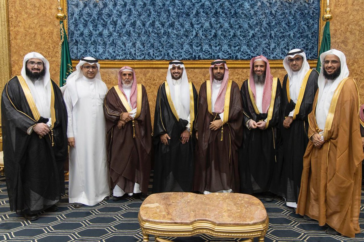 AljuraishF's tweet photo. تهانينا لأسرتي:
(#الجريش و #القفاري)
♦بمناسبة زواج الشاب/ ابراهيم بن محمد بن عبدالله الجريش

على كريمة/عبدالله بن سليمان القفاري
يوم الخميس ١٤٤٢/١/٢٢هـ الموافق 2020/9/10م
نبارك للعم محمد وللعروسين ووالديهما والأهل والاقارب
"بارك الله لهما وبارك عليهما وجمع بينهما في خير" https://t.co/agmrYOkvoz