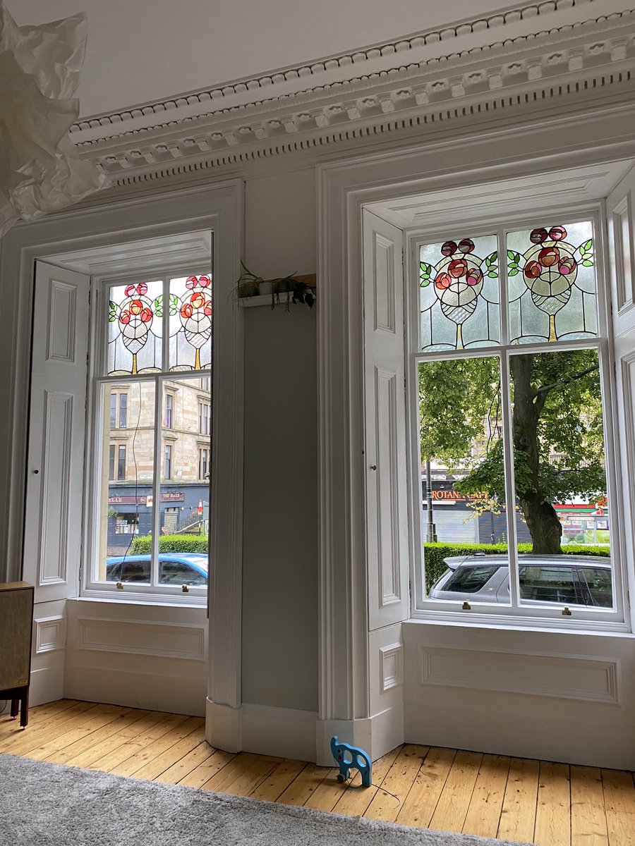 LwSash's tweet photo. A couple of the windows that were Refurbished this week! 😍 #sashwindowsglasgow #windows #sashwindows #victoriansashwindows #oldwindows #newwindows #doubleglazing #restoration #refurbishment #property #propertydevelopement #joinery #carpentry #glasgow #scotland #conservationarea https://t.co/QdNCJTPpxH
