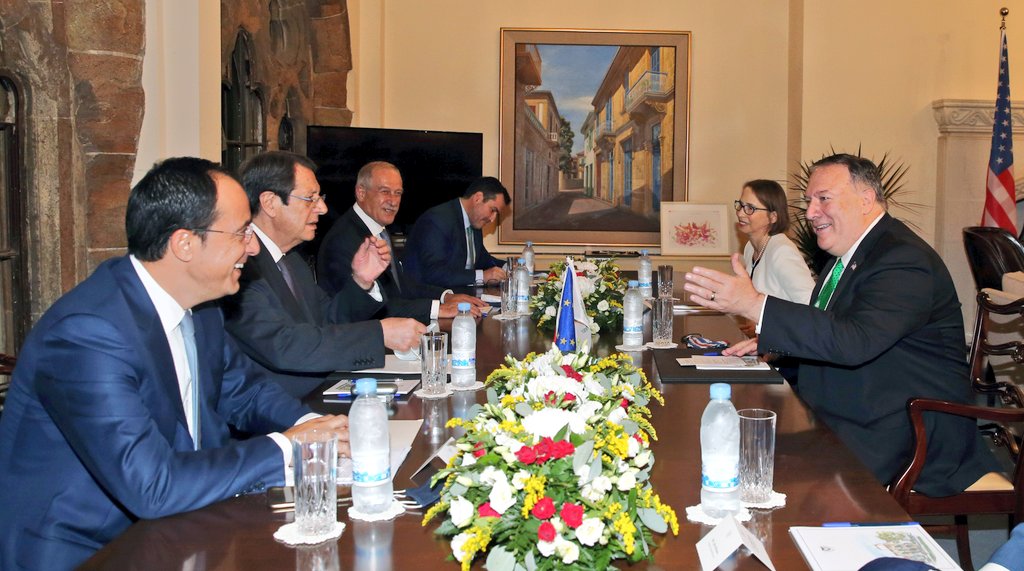 CyprusMFA's tweet photo. FM @Christodulides welcomes #US Secretary of State @SecPompeo who is visiting #Cyprus this evening.
🇨🇾🇺🇲
High on agenda of meeting with Pres. @AnastasiadesCY:
➡️Enhancement of #bilateral rel's
➡️Tensions in #EastMed caused by escalating Turkish provocations
➡️Way ahead on #Cyprob https://t.co/rSzrw3zwja