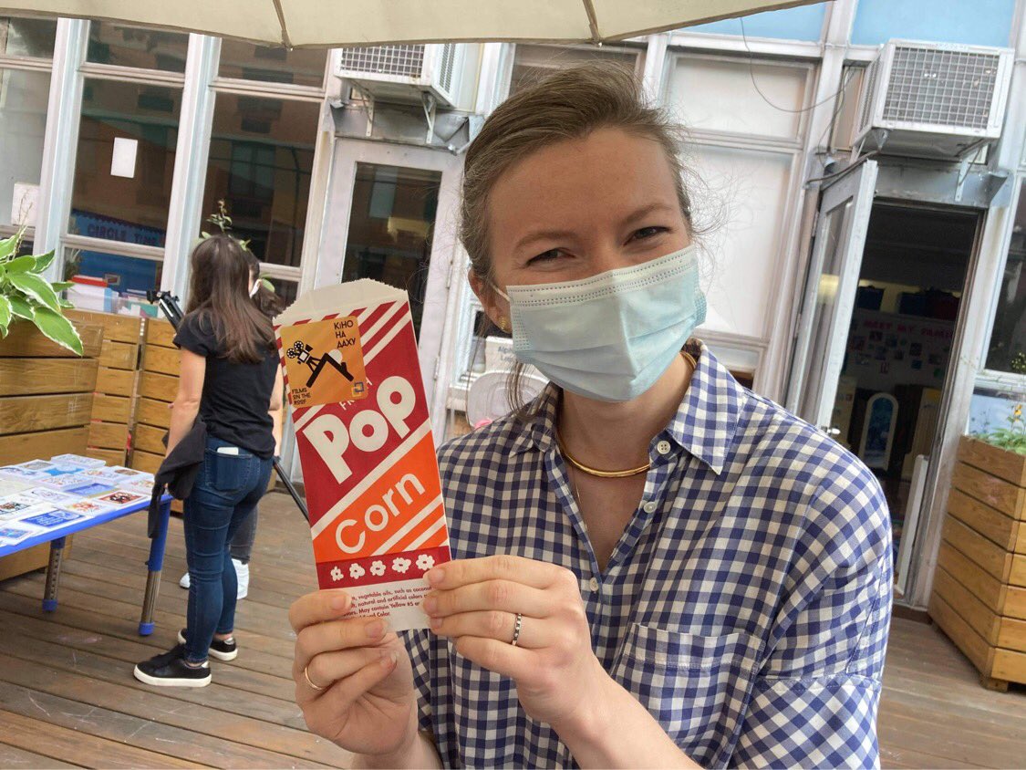razomforukraine's tweet photo. We had a fabulous time at our first in-person event in many months and the first night of our Films on the Roof / Кіно на даху mini film festival!
Thank you to everyone who joined us Friday night!
More info: https://t.co/lzucTY3eGy
#RazomCulture #ItsBetterToBeRazom #RazomFilms https://t.co/aqhoshXiOG
