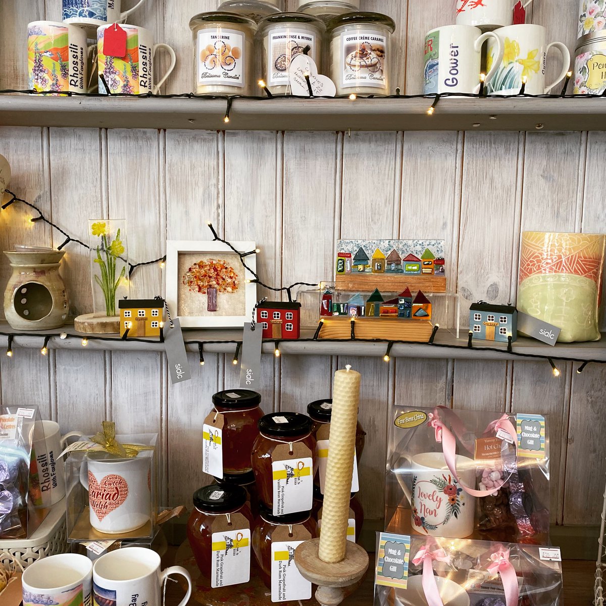 Plenty of lovely gifts in @crefftaurbont Pontarddulais <a href="/sialcymru/">sialccymru</a> <a href="/cymraeg/">Cymraeg 🏴󠁧󠁢󠁷󠁬󠁳󠁿</a> <a href="/cardiau/">cardiau</a>