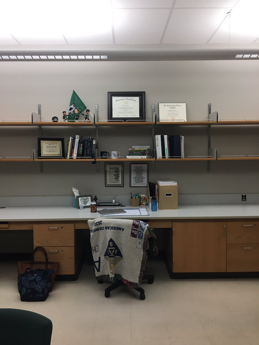 ChemForYourLife's tweet photo. Pics from he last few episodes:
1. Chem for your life loves @getmuggedcoffee π
2. & 3. Melissa has a new office space!
#chemistry #womeninstem #scicomm #caffeine #shoplocal #supportsmallbusiness #denton #dentoning #podcasting https://t.co/x6v9NGExal