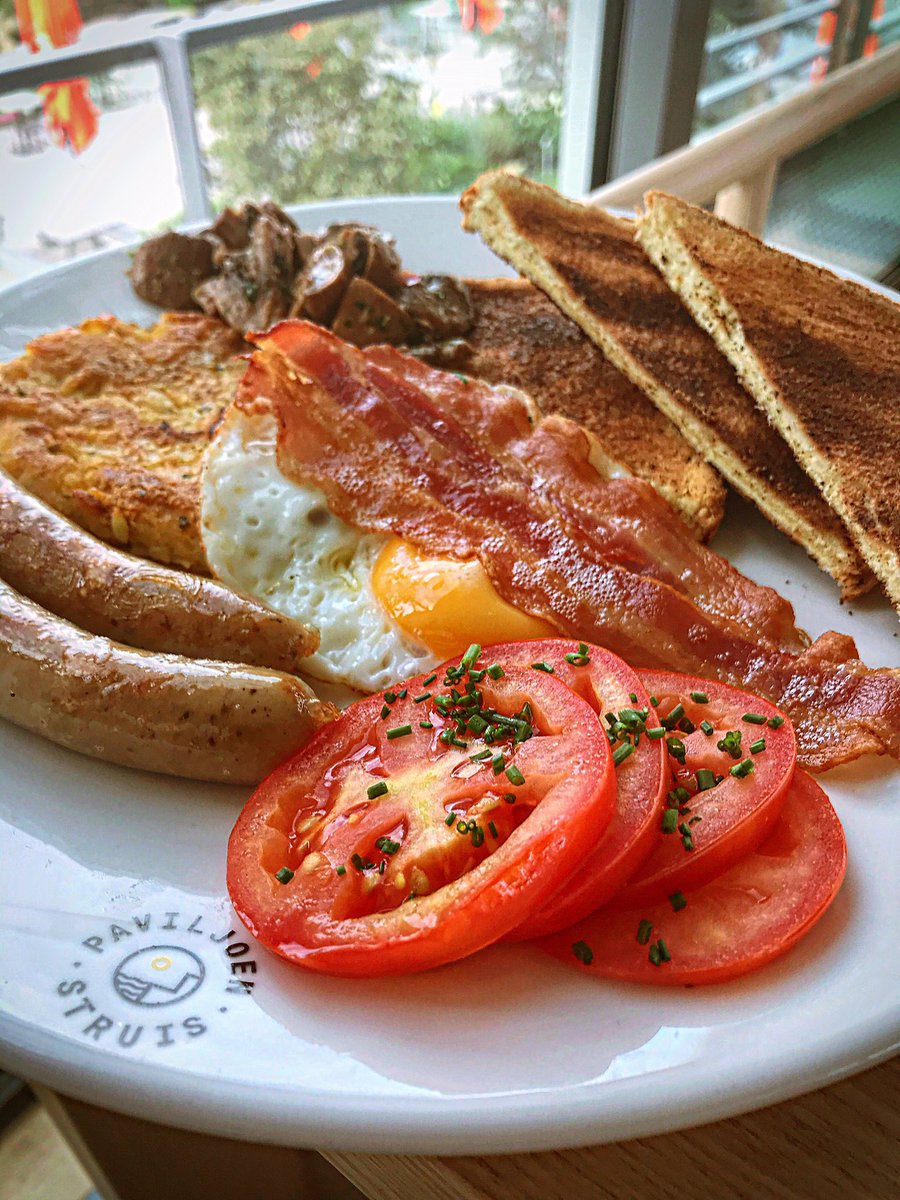 StruisInfo's tweet photo. Morgenochtend serveren wij the full English breakfast als Ontbijtspecial.
Vanaf 09:30 uur zijn jullie van harte welkom voor het ontbijt👌 check de kaart op
https://t.co/sIXnCUSsRY
#TheFullEnglishBreakfast #breakfast #ridderkerk #kinderdijk #ontbijt #struis https://t.co/N2p7u0lYAd
