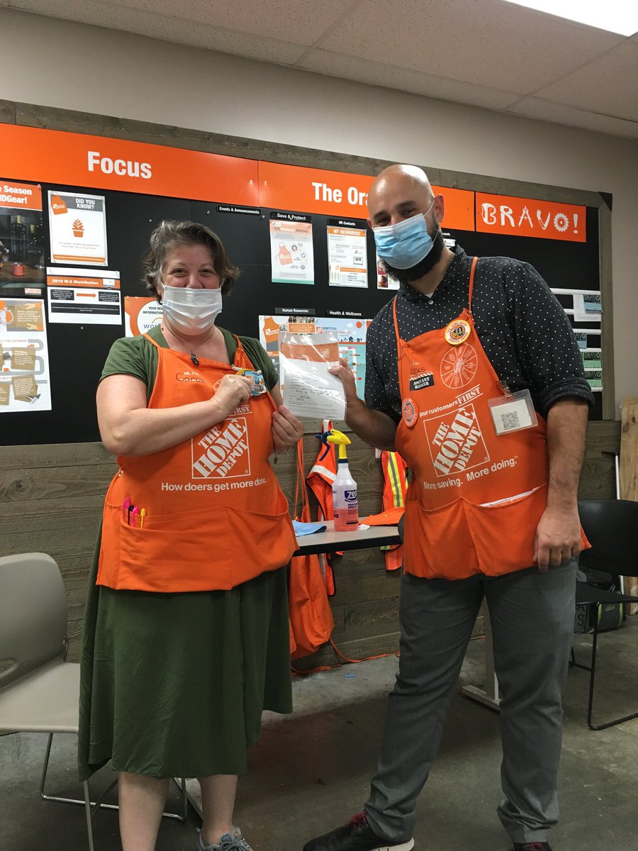 Akfsmtx's tweet photo. D23 specialist Carole crushing her numbers so far in the 2H. Keep up the great work! #d91moredoings #d91servicerecognition @AccAreta @guest_charles @HeatherHiltonHD @thd_alb https://t.co/aSkBXOJdQU