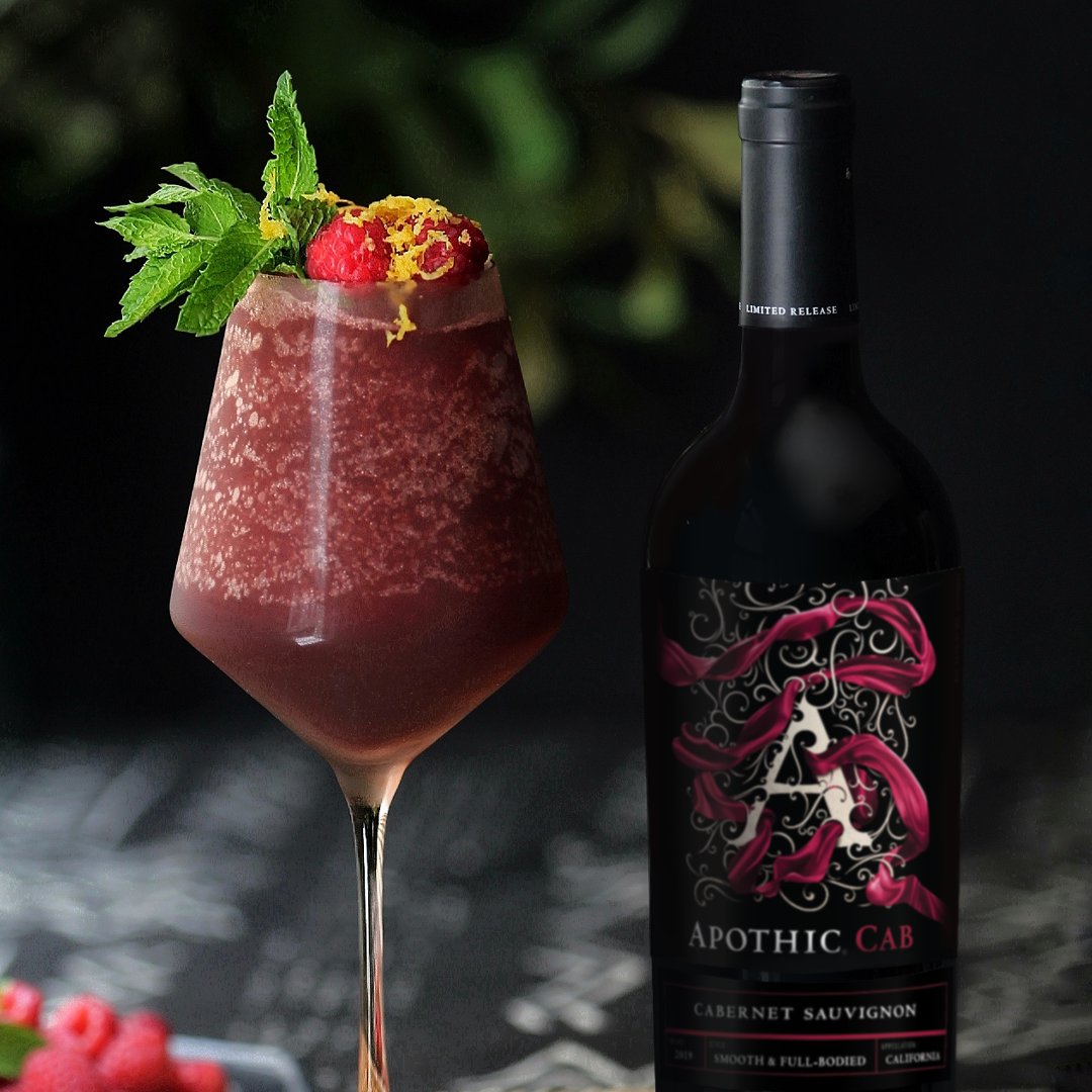 ApothicWine's tweet photo. .@the_garnishguy has done it again with this intriguing concoction. Check out his intelligent cocktail made with #ApothicCab and @ingenious_gin served in unique hand-blown glasses by @estellecoloredglass. Recipe down below.
https://t.co/dSHAKNQ9D4 https://t.co/uyQlUK70ou https://t.co/6PA68vhph1