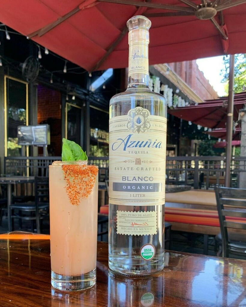 Azuñia Tequila tweet media