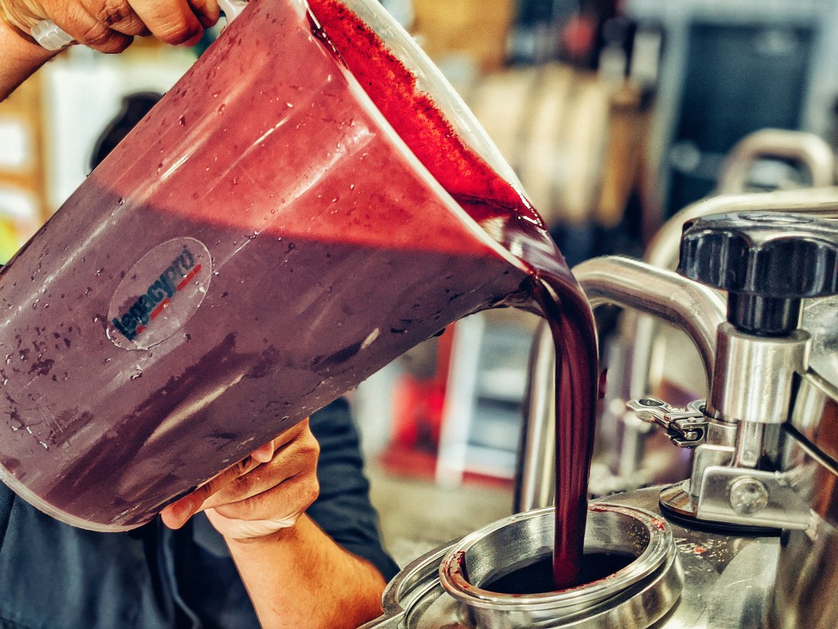 FindlayBrewing's tweet photo. For all you tart and fruity beer lovers...

#findlaybrewco #fbcbeer #findlaybeer #ohiocraftbeer #downtownfindlay #findlayohio #craftbeer https://t.co/uHIXNWq8rt
