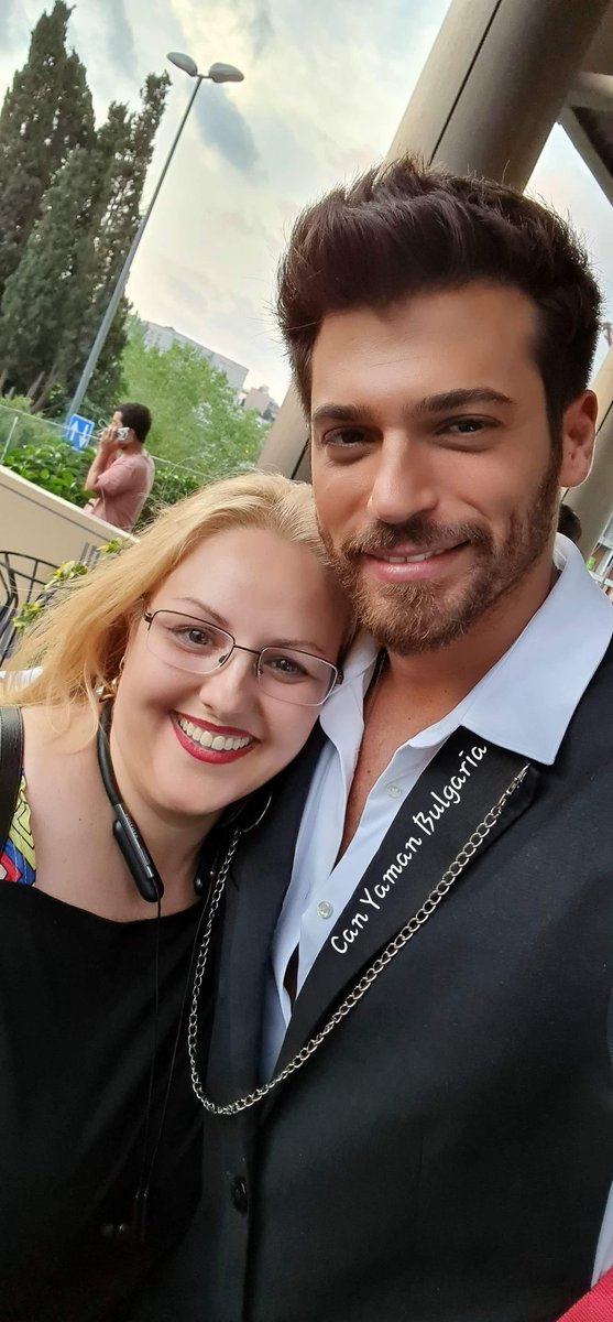 bulgaria_can's tweet photo. We are very excited about our third meeting with Can. Can is the most good-natured, the kindest, the most charming, the best actor and with the biggest good heart and soul. 😍❤ @canyaman1989 we know you have everything for that we gave you the world 😉
#CanYaman #BayYanlış https://t.co/joaraBtN6Z