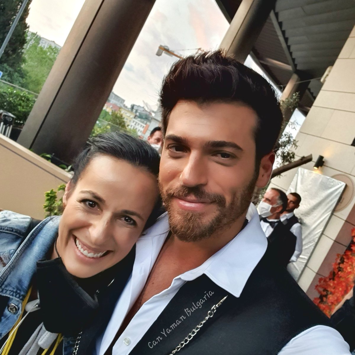 bulgaria_can's tweet photo. We are very excited about our third meeting with Can. Can is the most good-natured, the kindest, the most charming, the best actor and with the biggest good heart and soul. 😍❤ @canyaman1989 we know you have everything for that we gave you the world 😉
#CanYaman #BayYanlış https://t.co/joaraBtN6Z