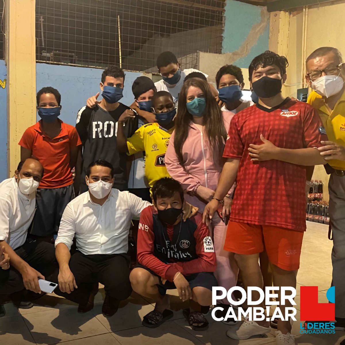 Iniciativa_LC's tweet photo. El jueves 10 de septiembre la empresa privada realizó una importante donación a @_EELC que benefició a más de 7000 familias de Monte Sinaí. La entrega se dio por medio de la Fundación Kairos, dirigida por el padre Simón.
#PoderCambiar #IniciativaLideresCiudadanos https://t.co/HUuijZWhOn