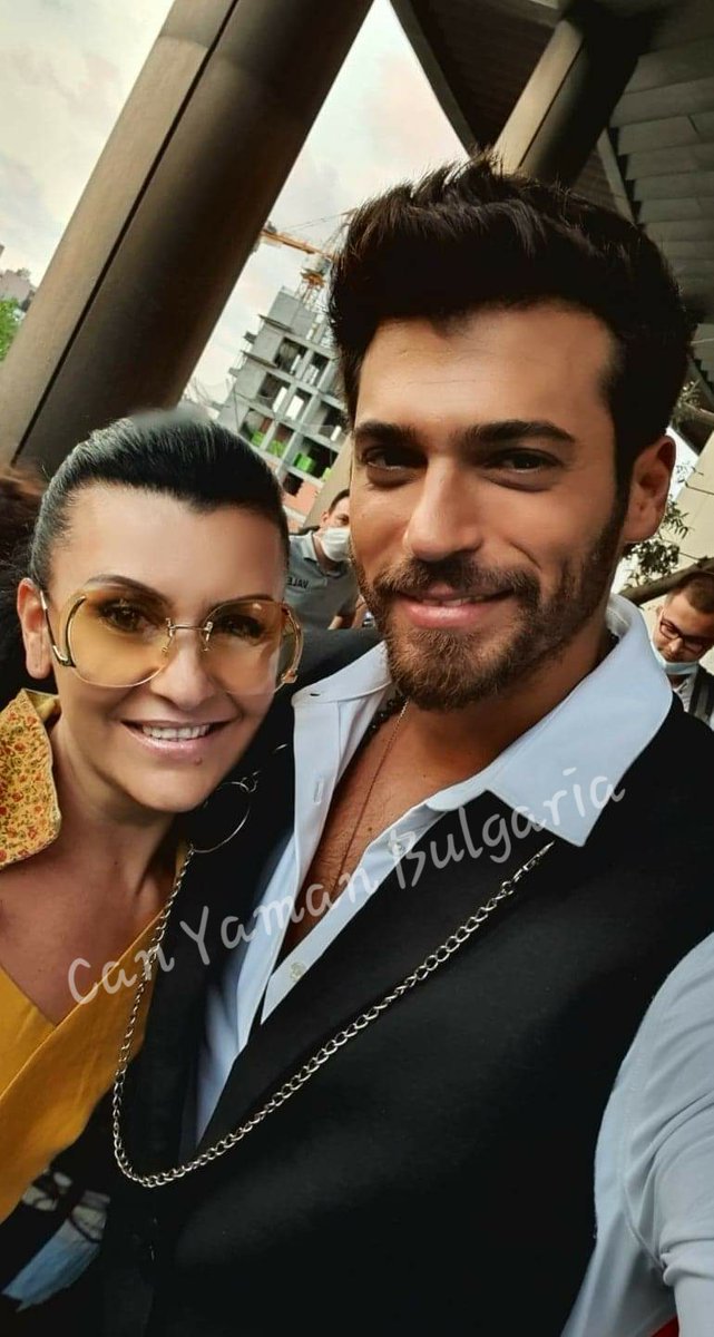 bulgaria_can's tweet photo. We are very excited about our third meeting with Can. Can is the most good-natured, the kindest, the most charming, the best actor and with the biggest good heart and soul. 😍❤ @canyaman1989 we know you have everything for that we gave you the world 😉
#CanYaman #BayYanlış https://t.co/joaraBtN6Z