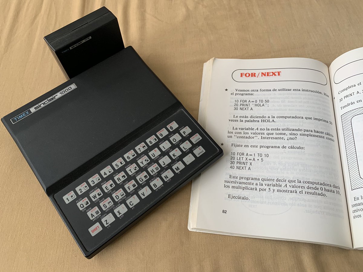 knaverit's tweet photo. Hoy en el #DíaDelProgramador recuerdo con cariño la computadora con la que programé por primera vez en BASIC y uno de los libros para niños con los que aprendí a programar por ahí de 1986 (cuando todavía no tomaba café ☕️). #FelizDíaDelProgramador #TimexSinclair #BASIC ⌨️ https://t.co/Dp9UOG6psn