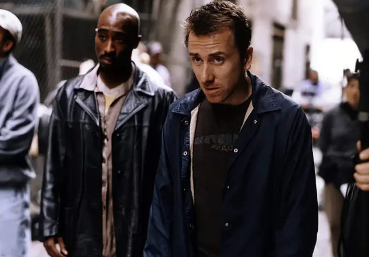 6/ Actor Tim Roth, who starred in Gridlock'd with Tupac, had this to say: "[In the trailer during filming] I’d kick back and have a beer and [Tupac would] be sitting there writing...He worked at it. His success was not a fluke. He was a poet."