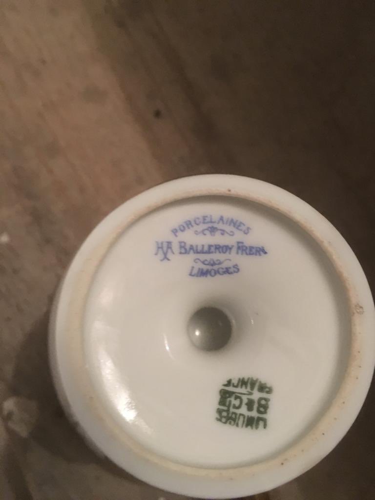 My mum doesn’t know if her godmother bought it new, or inherited it herself.Given that it had become ‘the porcelain set without the bonbonièreke’, she wasn’t prone to raising it with her dad... Stamp from Limoges, so probably hasn’t travelled *that* globally  #porcelainathome