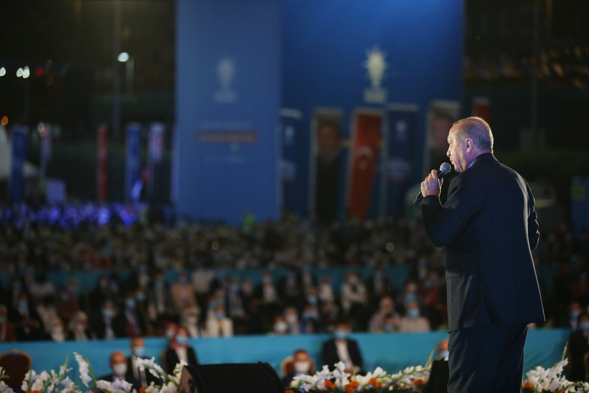 AvHalilFirat's tweet photo. #AKParti ailemize yeni katılan 106 bin 155 dava arkadaşlarımıza hoş geldiniz diyorum. 
#100binYeniÜye https://t.co/ZEcqh16mDi