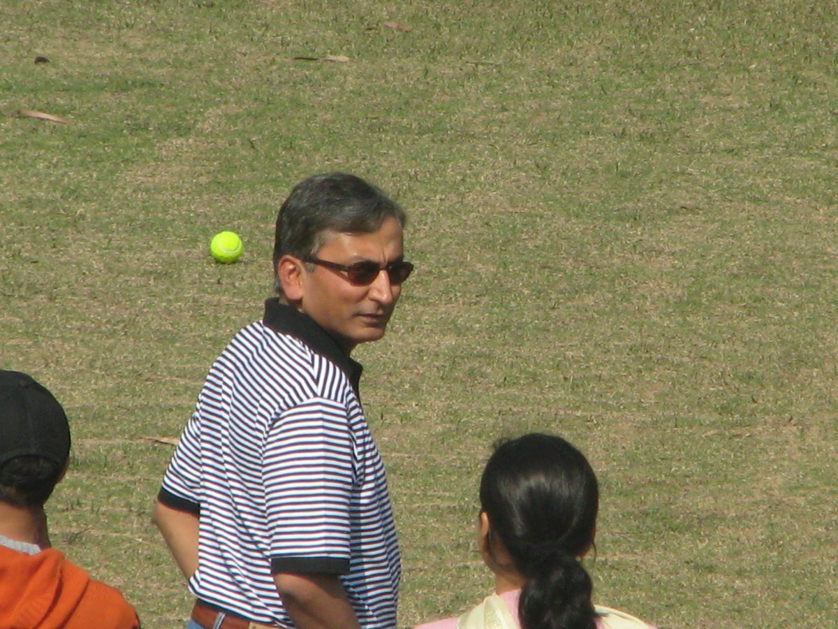 I had Prof Vinay Sakhuja & Prof Vivekanand Jha  @vjha126 as my guides. It was at PGI I wrote my first paper (a case report). By the time I left in Dec 2009, I had 6 case reports published and an original paper ready for publication. I was involved in other research projects too.