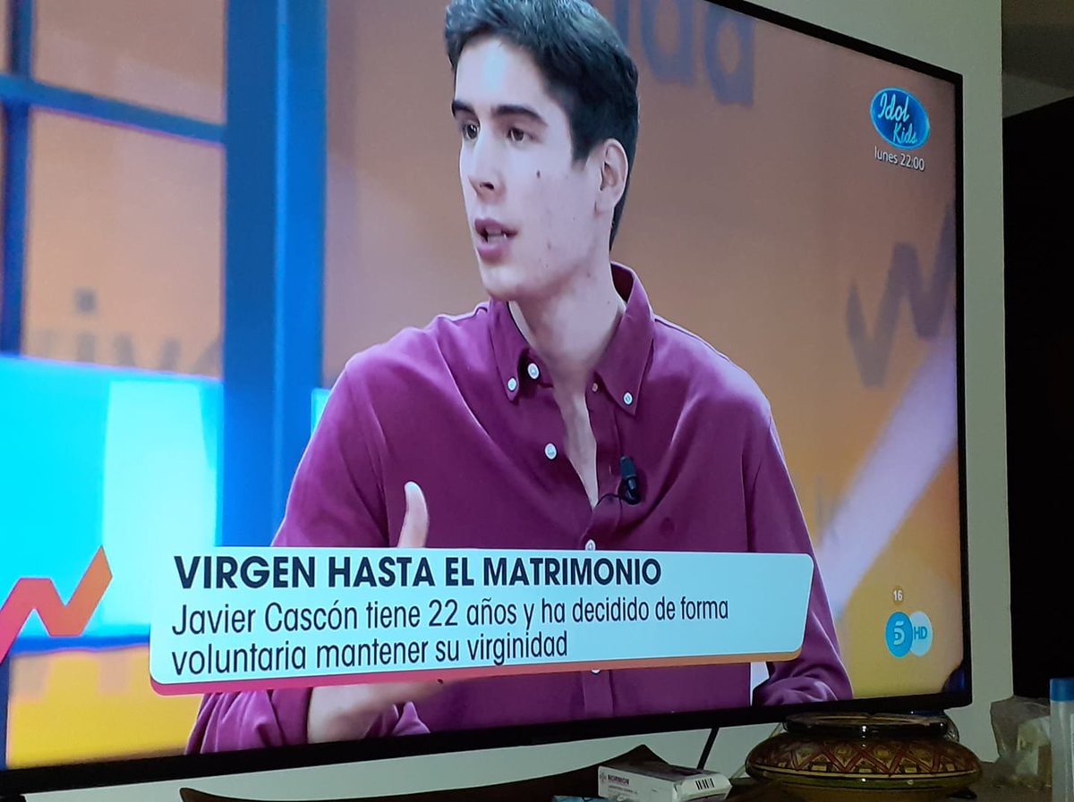 FGorgonzola's tweet photo. Viendo el apellido del muchacho podemos adivinar cómo se las apaña. https://t.co/LWnlwnO0Tg