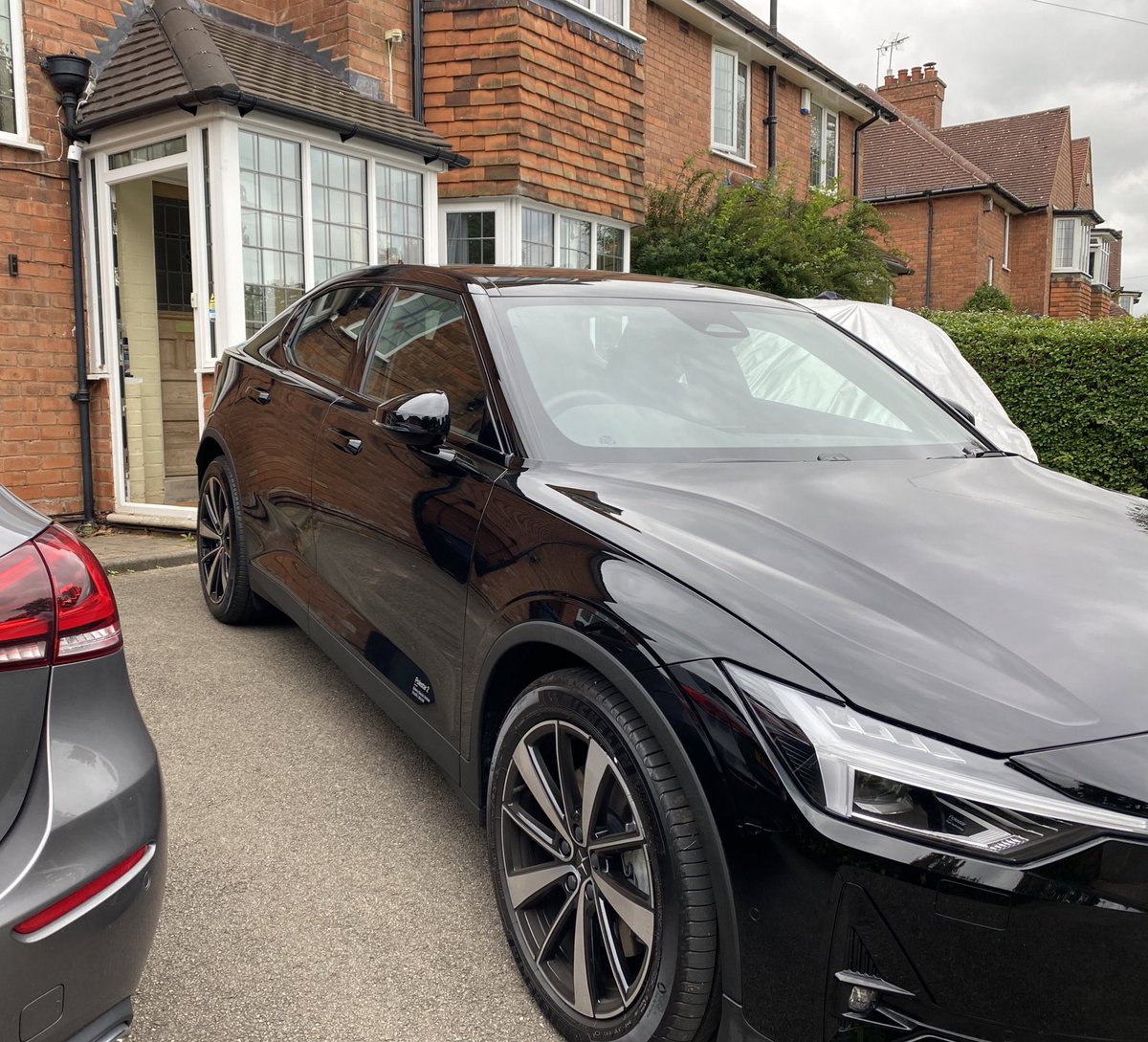Evchargeukltd's tweet photo. Introducing the @PolestarCars Polestar 2! This was our first installation for this model of car and wow what a fantastic piece of kit! We can see why the customer was so excited to take delivery now. #polestar #worldEVDay #ElectricVehicles https://t.co/fIF4pqPONg