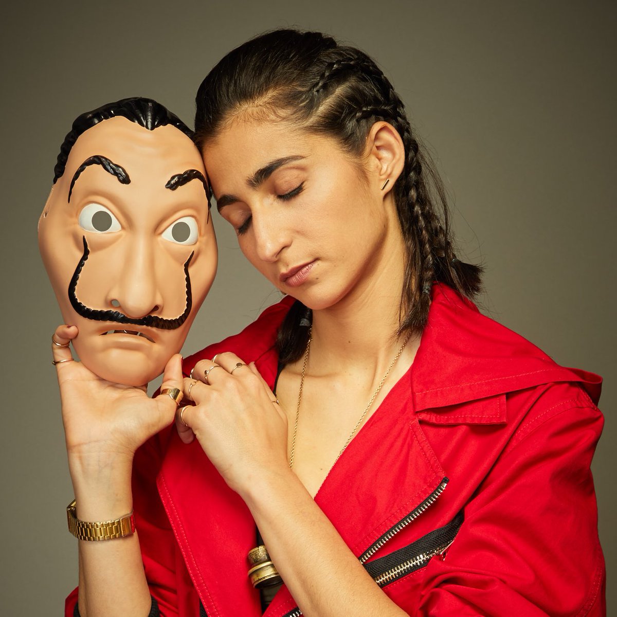 Tshego_Mafate's tweet photo. Am I the only one who cried when they killed Nairobi from Money Heist ?🥺 She was the Esther of the gang, literally stood up for everyone in the gang https://t.co/FzbJde9cmE