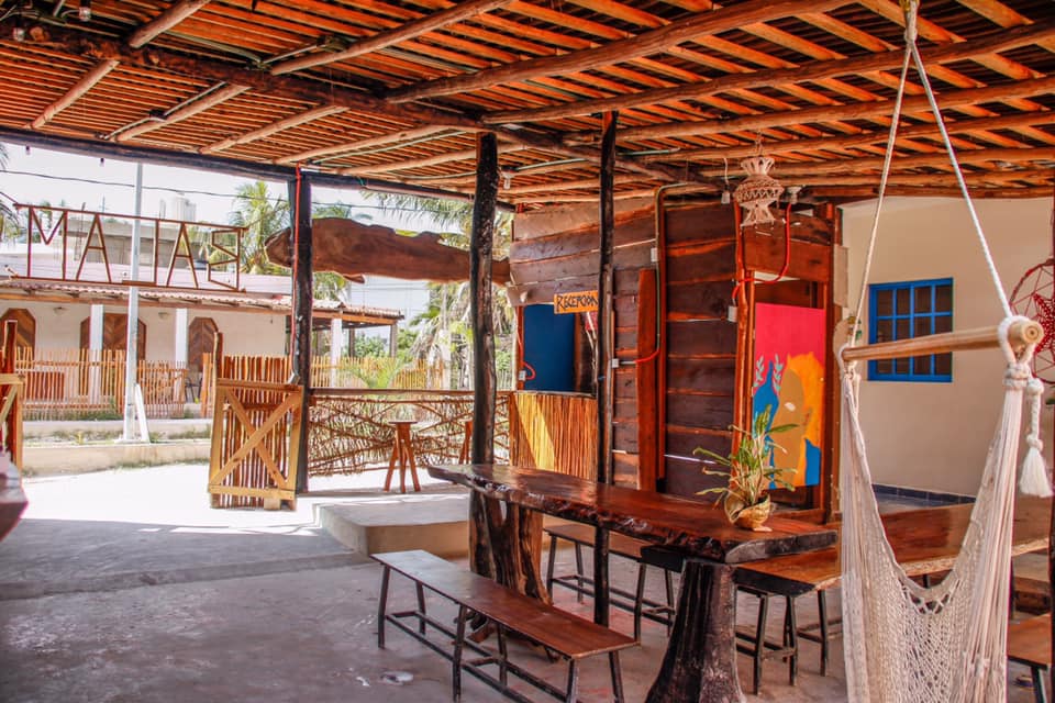 elholboxeno's tweet photo. Balam Hostel, este cool, rústico y económico hostal, está ubicado a solamente 50 metros de la playa y cuenta con una variedad de tipos de habitaciones https://t.co/0ZiD4LBWCp https://t.co/374dsrcnAZ