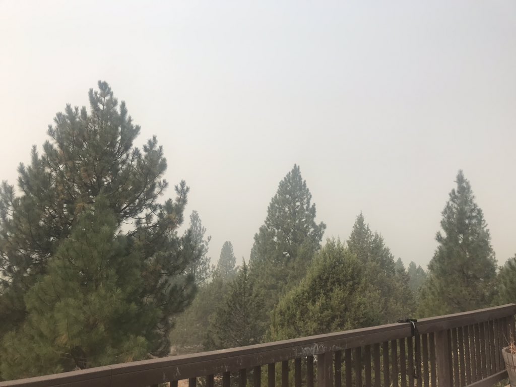 teddygram85's tweet image. The Before Times vs Now: A comparison from my deck. 
#twofourtwofire #oregonfires