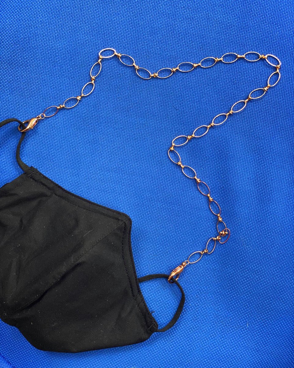 vijisathy's tweet photo. Today in #making...after watching a friend dig out her mask from her grocery bag, decided it was time to say if the masks will be with us a while longer...why not bling it on? #masklace #masklanyards https://t.co/T24IGm5xYz