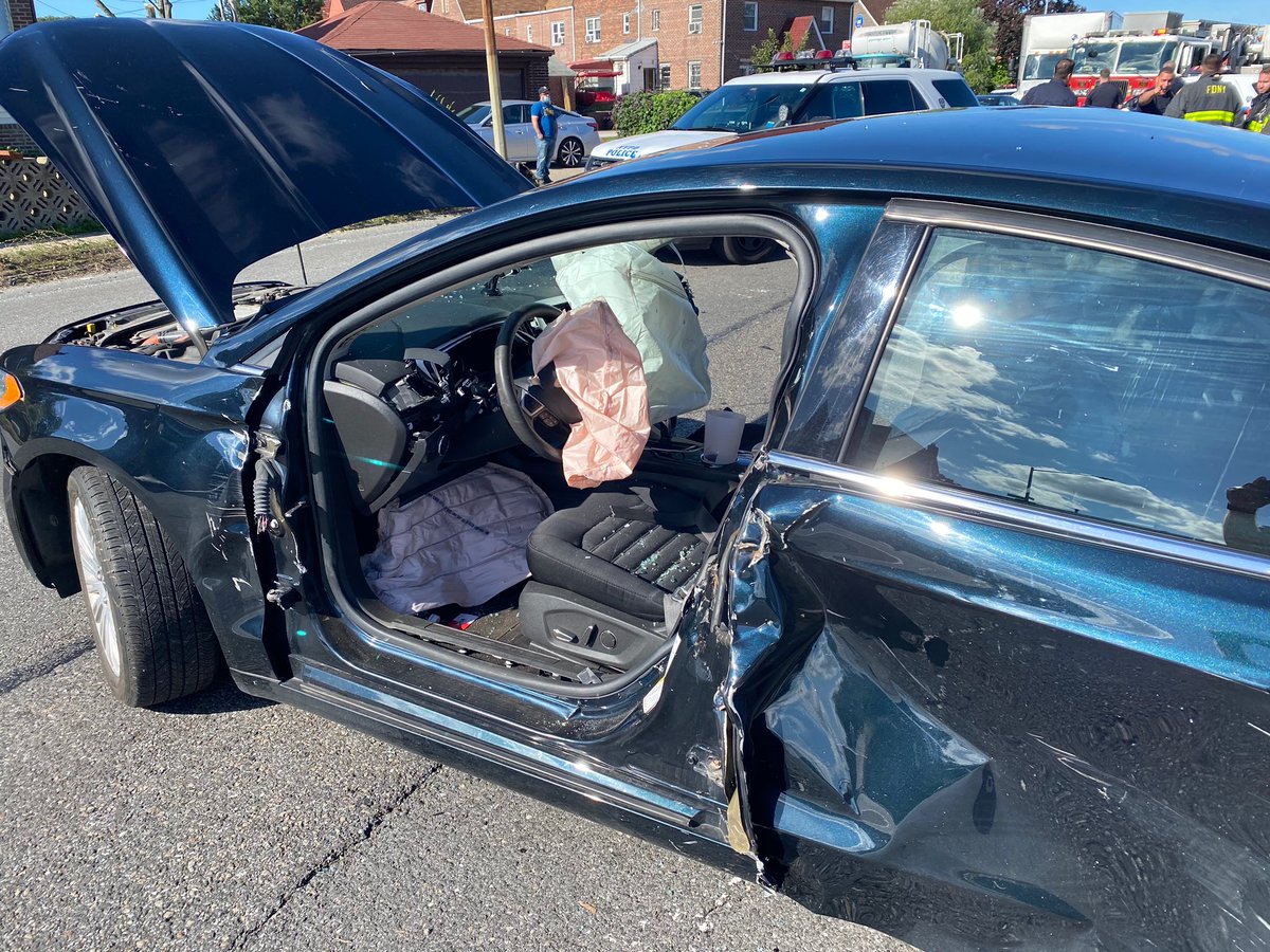 FDNY's tweet photo. FDNY #Engine311 #Ladder158 and #Battalion54 extricated two individuals earlier today from an MVA in Queens. #Station54 transported one patient in critical condition, and EMS from @NorthwellHealth LIJMC transported the other patient in serious but stable condition. https://t.co/Wip54xft4F