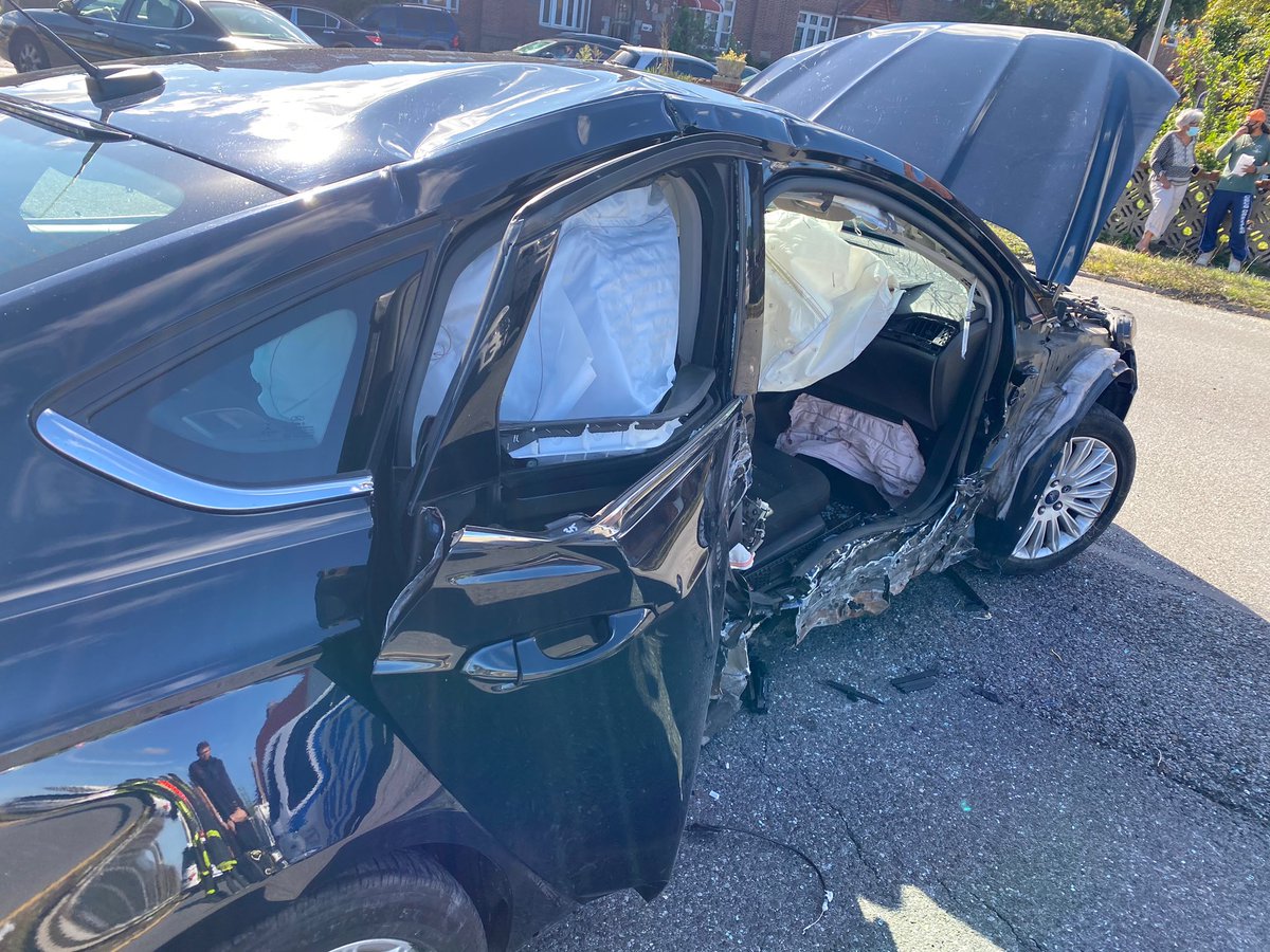 FDNY's tweet photo. FDNY #Engine311 #Ladder158 and #Battalion54 extricated two individuals earlier today from an MVA in Queens. #Station54 transported one patient in critical condition, and EMS from @NorthwellHealth LIJMC transported the other patient in serious but stable condition. https://t.co/Wip54xft4F
