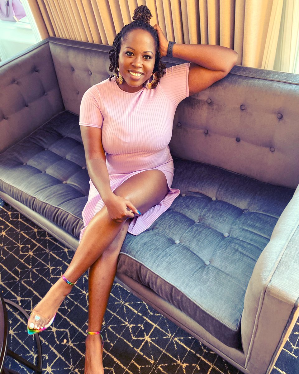 queenquist's tweet image. I really just be sitting around minding my business.