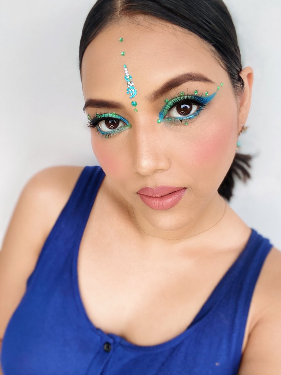 makeupbychanda's tweet photo. Feeling blue!

#makeupartist
#mua 
#makeupbychanda https://t.co/39m8eVry3w