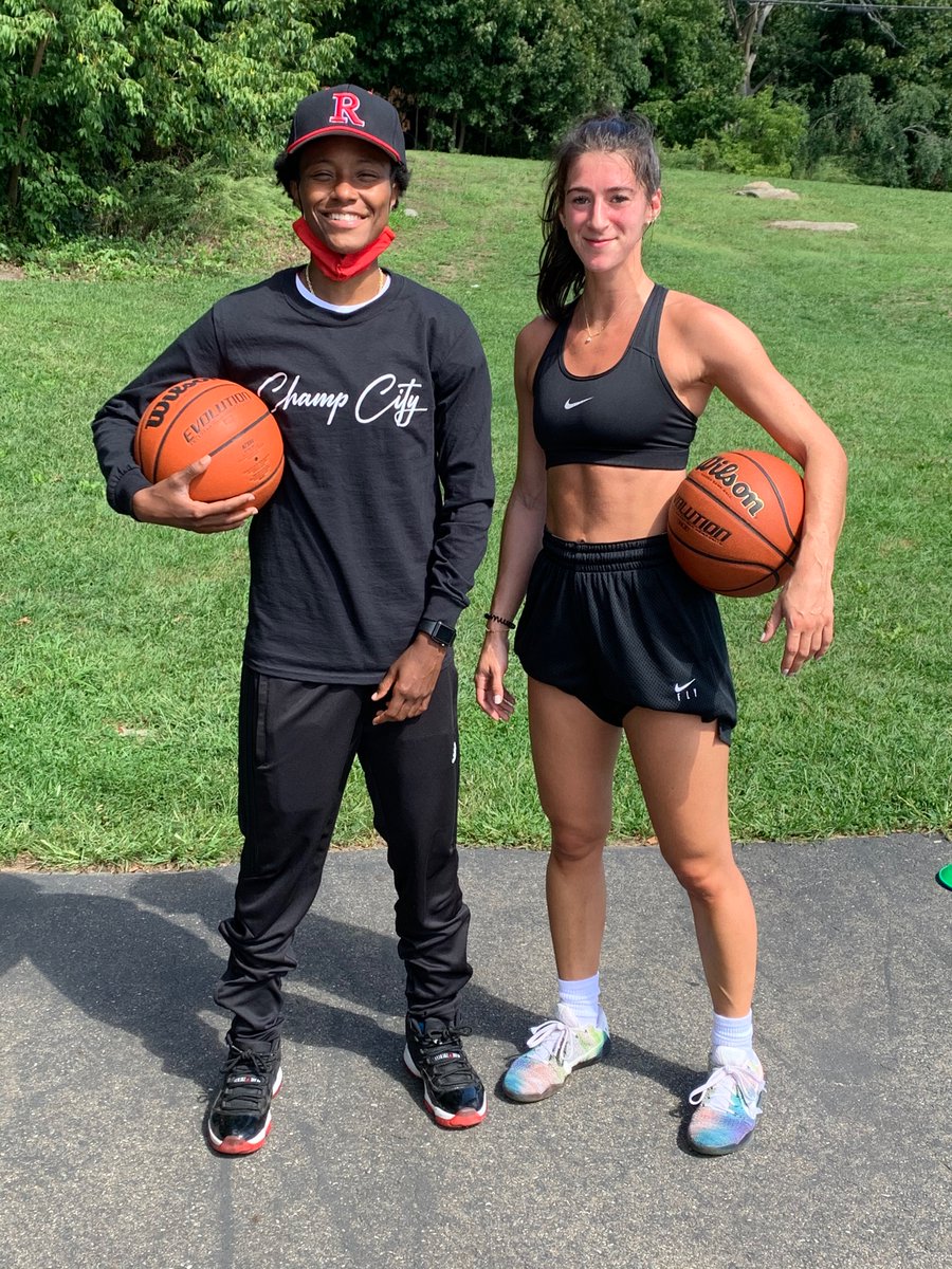 champcityyy's tweet photo. Morning GRIND FT. @jessaroserubera 🔥
Just a couple GOATS working towards the GOALS 🙏🏾💪🏽 https://t.co/bvD77I66QA