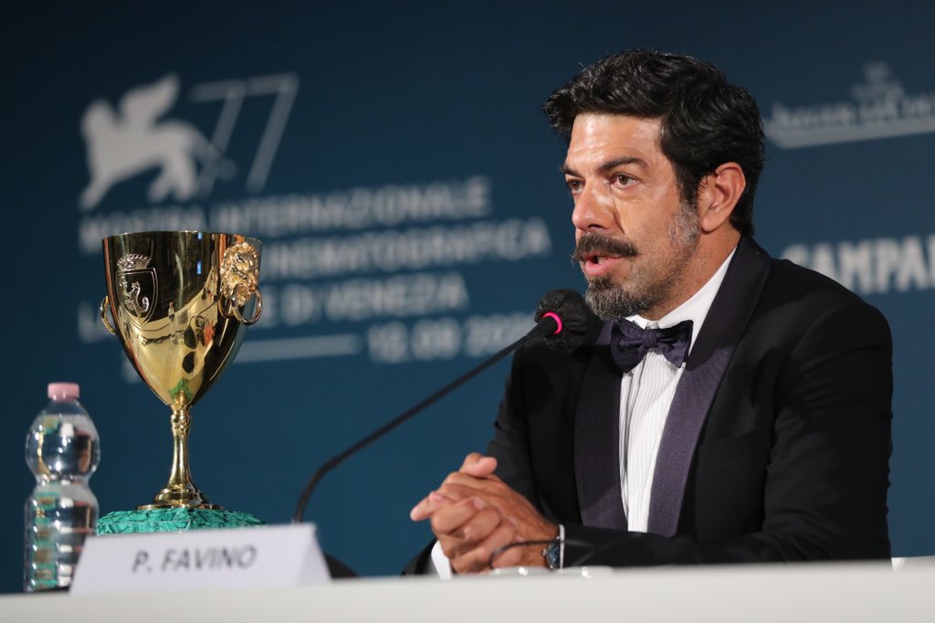 La Biennale di Venezia (@la_biennale) on Twitter photo #BiennaleCinema2020 #Venezia77
#CoppaVolpi #MigliorAttore <a href="/pfavino/">Pierfrancesco Favino</a>: “Penso che la Mostra abbia dato un grande segno, essere qui significava far parte di questa energia, credere che fosse ancora possibile condividere il cinema. È un premio inatteso. Ne sono orgogliosissimo.” #BiennaleCinema2020 #Venezia77
#CoppaVolpi #MigliorAttore <a href="/pfavino/">Pierfrancesco Favino</a>: “Penso che la Mostra abbia dato un grande segno, essere qui significava far parte di questa energia, credere che fosse ancora possibile condividere il cinema. È un premio inatteso. Ne sono orgogliosissimo.”