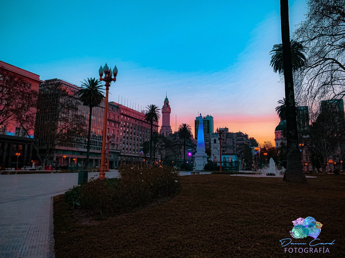 DannCard21's tweet photo. En mi paseo siempre me topo con el atardecer 🌅 de @buenosaires 🥰🥰

.
.
#buenosairescapital 
#shotoniphone 
#tv_streetart_
#graffitimash
#awesome_photographers
#visualcaptures 
#picture_to_keep
#travelexploring
#creavtiveoptic
#urbabandstreet
#ozshotmag 
#agameoftones https://t.co/HOhMS4nydq
